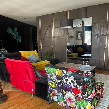 Appartamento Spacieux Et Moderne Au Centre D'epinal Avec Ascenseur - Fr-1-589-595 Épinal