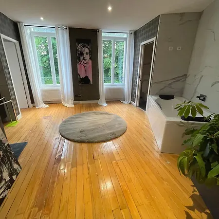 Appartamento Spacieux Et Moderne Au Centre D'epinal Avec Ascenseur - Fr-1-589-595 *